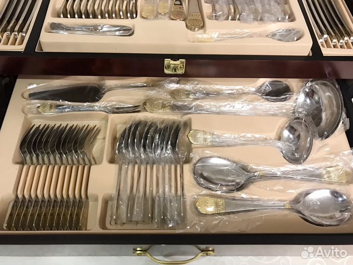 Набор столовых приборов