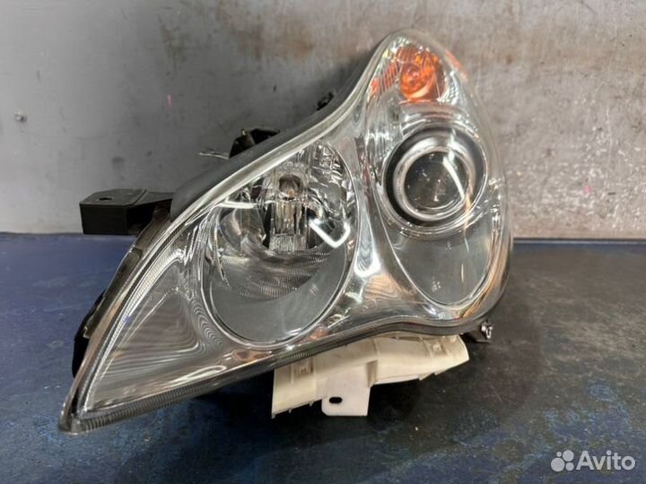 Фара ксенон левая Infiniti Ex25 J50