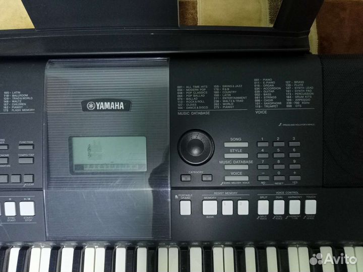 Синтезатор yamaha psr e423