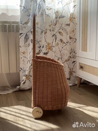 Плетеная тележка