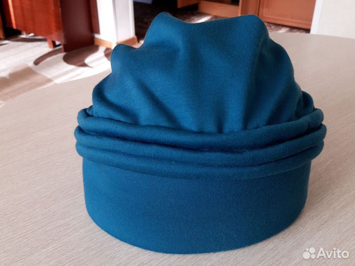 Шапка весенняя женская