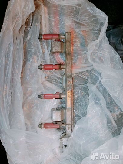 Топливная рампа, форсунки Mazda 3 bk