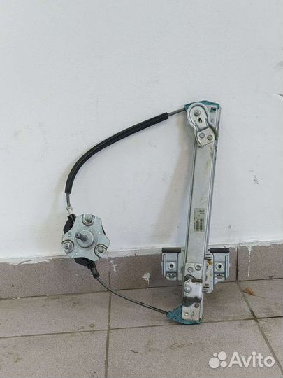 Стекло-подъёмники на калину Гранту Датсун задние