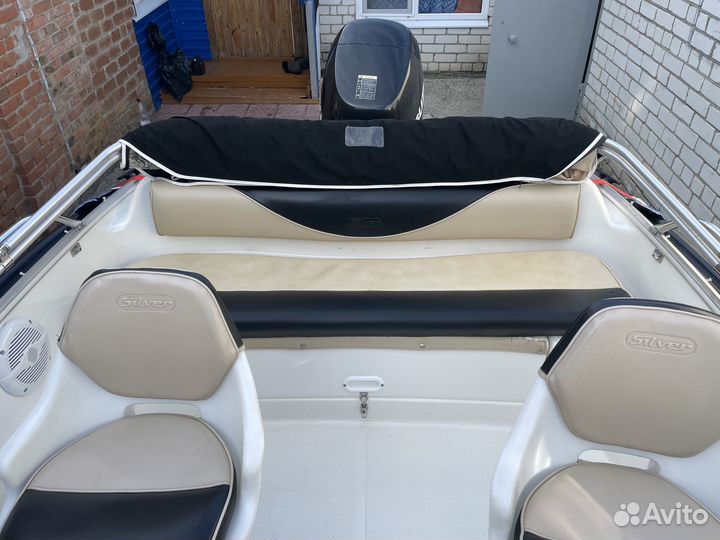 Продам катер Silver Hawk-540 DC
