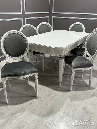 Стол и Стулья