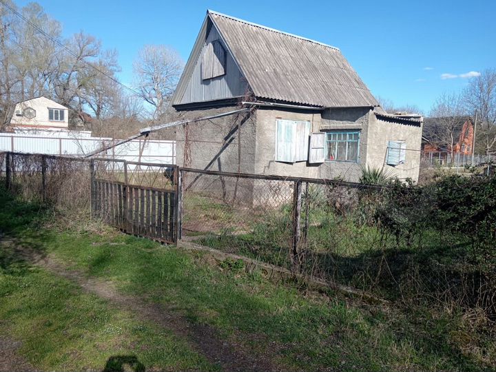 Дом 34,5 м² на участке 6,8 сот.