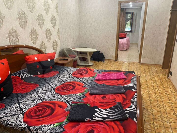 2-к. квартира, 60 м², 1/5 эт.