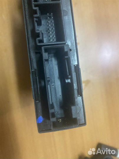 Моторчик стеклоподъемника задний правый Audi A8