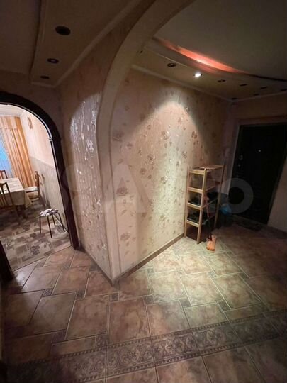 Комната 20 м² в 3-к., 2/10 эт.