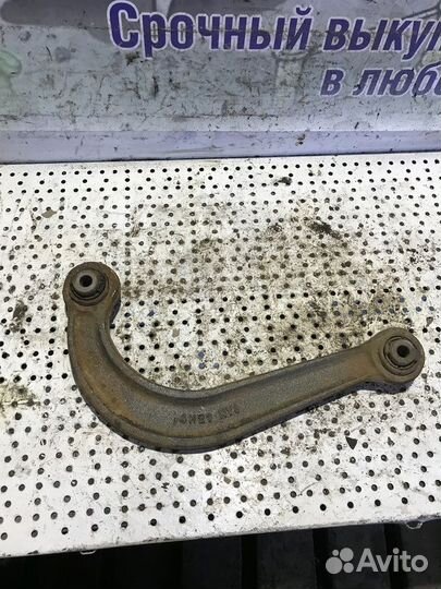 Кулак задний правый Mazda 6