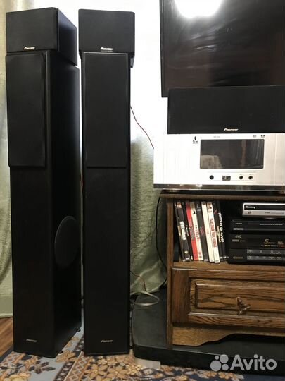 Музыкальный центр Hi-Fi