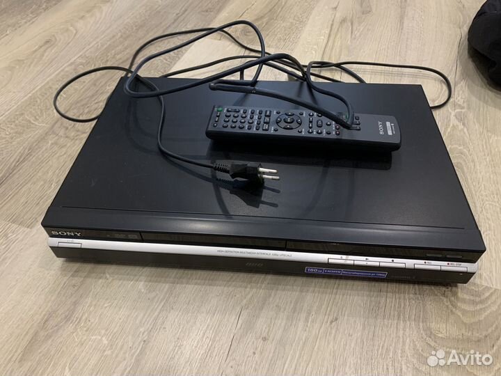 DVD плеер Sony rdr hx780