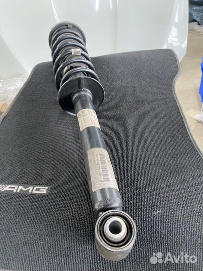 Амортизатор задний BMW G30 оригинал