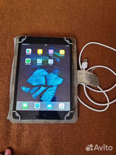 Планшет iPad mini Wi-Fi + Cellular + джейлбрейк