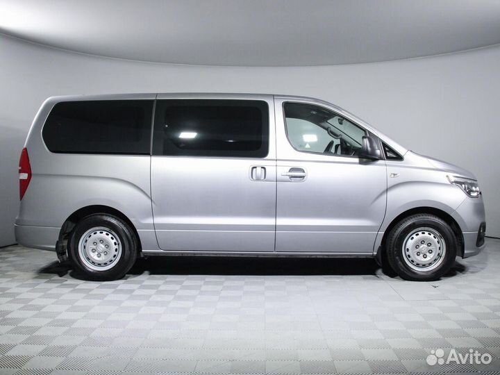 Hyundai H-1 2.5 AT, 2021, 8 000 км