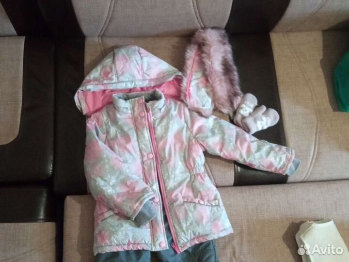 Костюм зимний р-р 110 для девочки