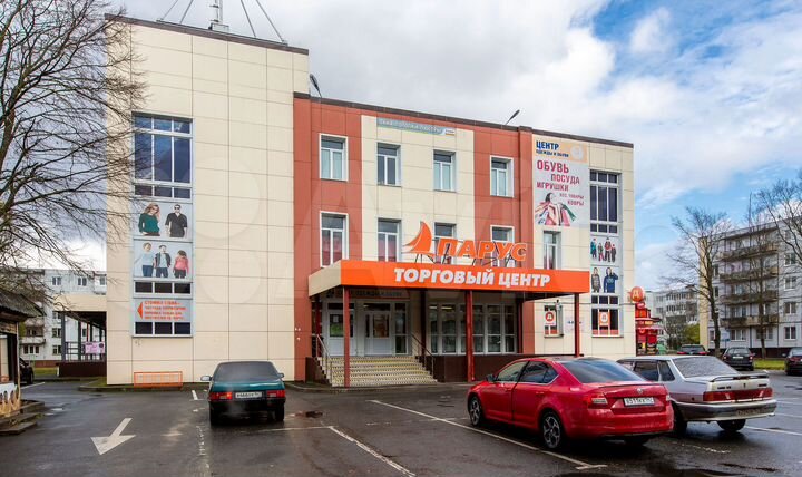 Здание, 3250 м²