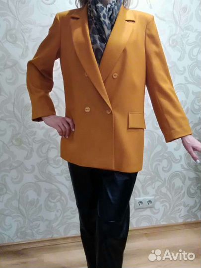 Пиджак женский, размер 48