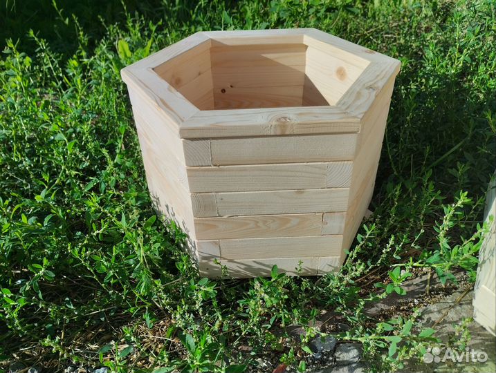 Кашпо для цветов напольное