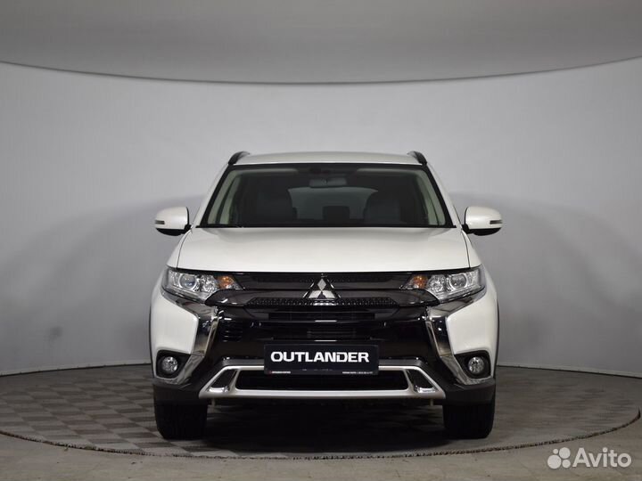 Mitsubishi Outlander 2.0 CVT, 2022