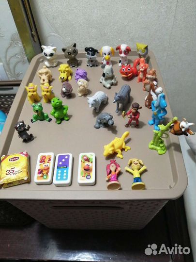 Фигурки киндер сюрприз.минилента-много