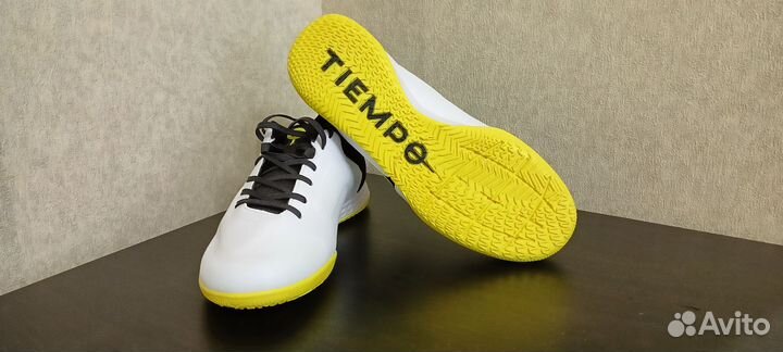 Футзалки Nike Tiempo Legend 9