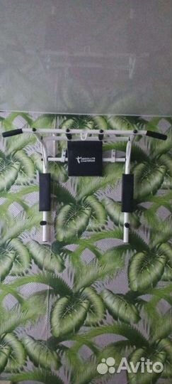 Турник настенный 3 в 1 бу