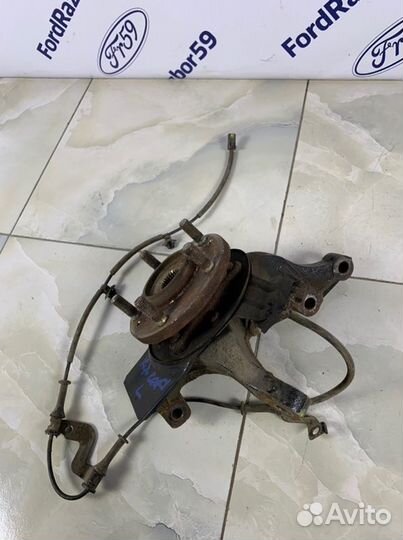 Кулак поворотный передний левый Kia Ceed JD