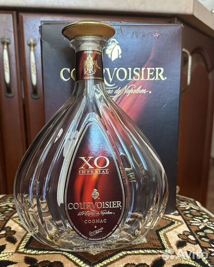 Бутылка из под коньяка Courvoisier