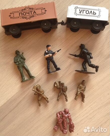 Игрушки наборами для мальчика