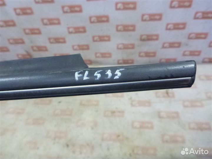 Уплотнитель стекла двери бархотка передний левый