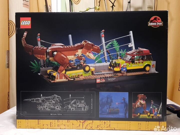 Lego 76956 Jurassic World T. rex Breakout