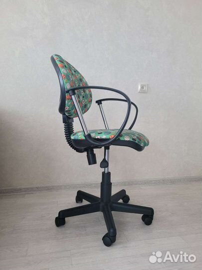 Стул компьютерный