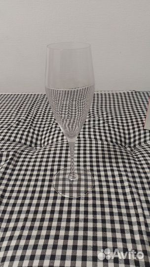 Хрустальные бокалы