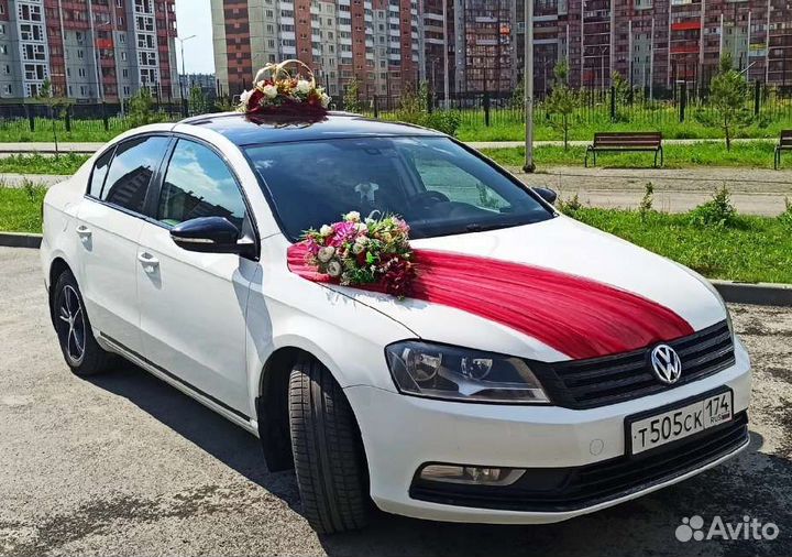 Свадебные украшения на автомобиль