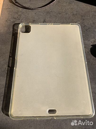 Чехол прозрачный на iPad Pro 11