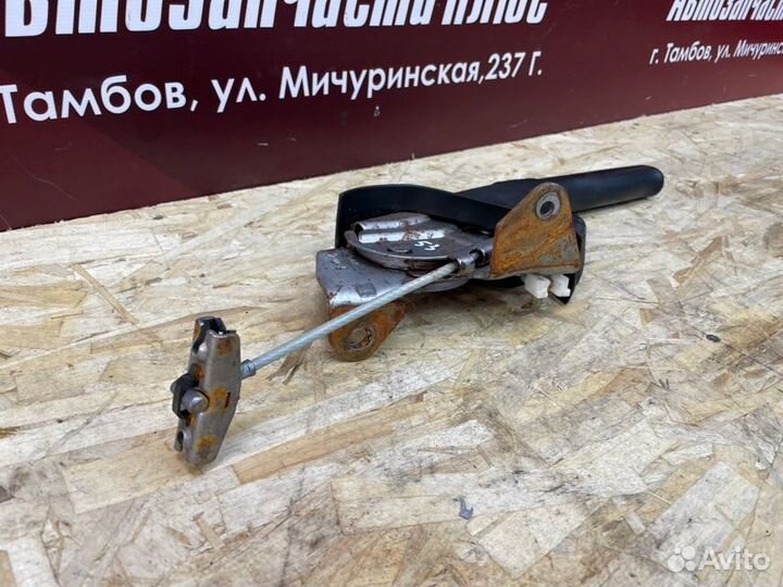 Рычаг стояночного тормоза Renault Logan