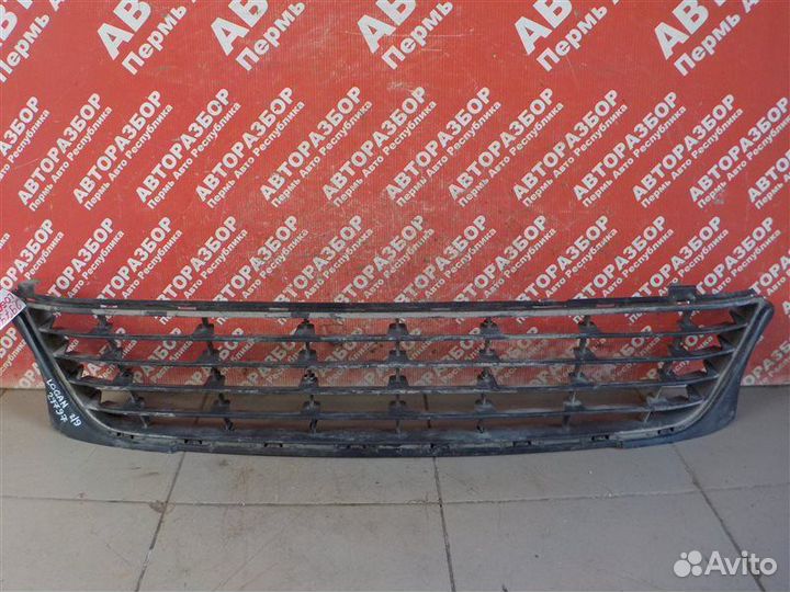 Решетка бампера Renault Logan L8MV K7M812 2018