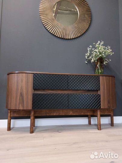 Тумба Дизайнерская для Гостиной. зеркало