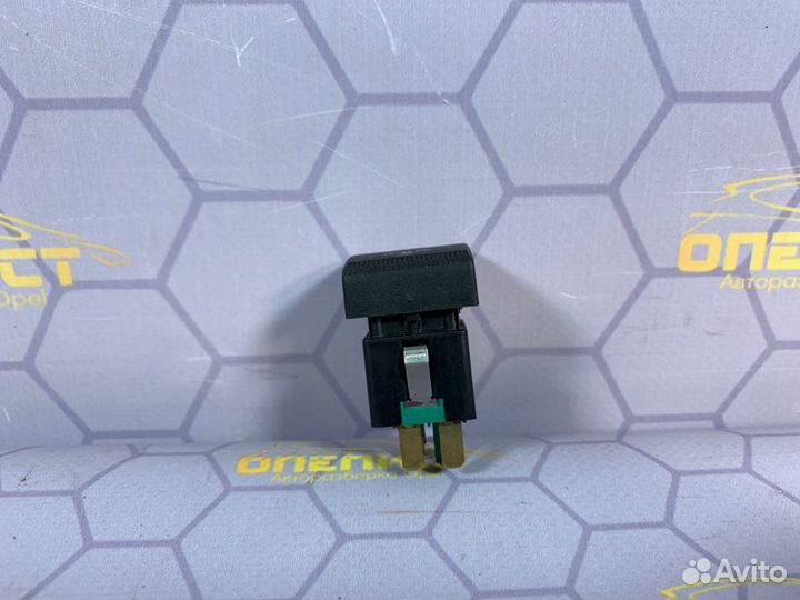 Кнопка циркуляции в салоне Opel Vectra B