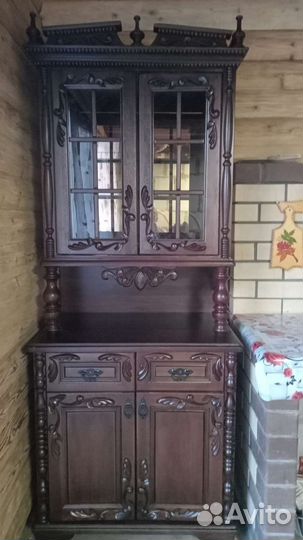 Старинный буфет