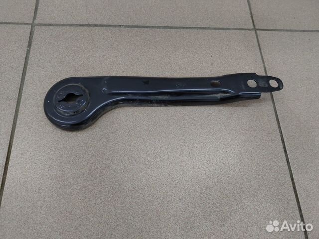 Кронштейн подрамника задний правый Sonata 8 DN8