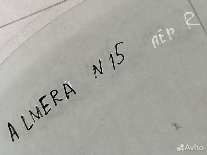 Стекло двери переднее правое Nissan Almera N15