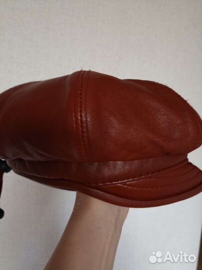 Кепка женская из натуральной мягкой кожи