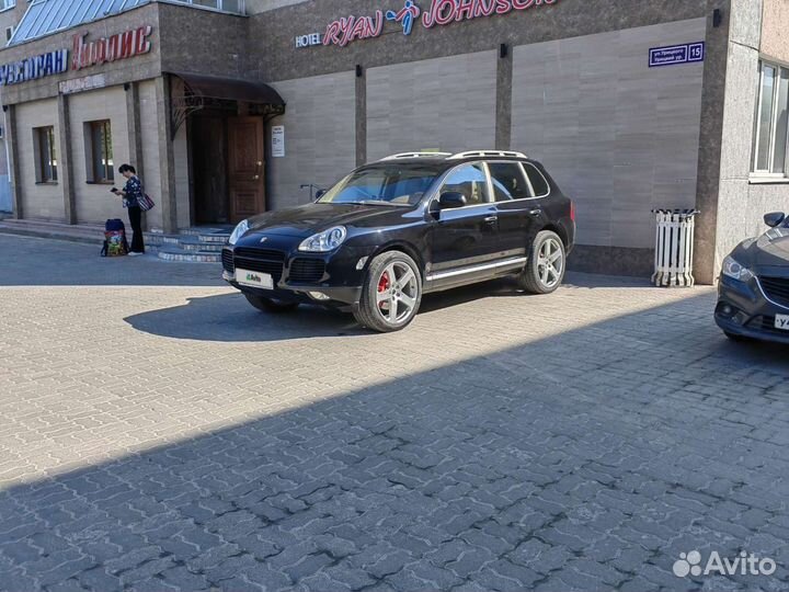Porsche Cayenne Turbo 4.5 AT, 2004, 200 000 км