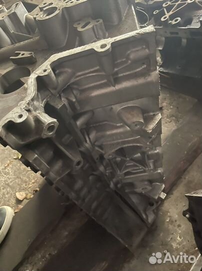 Блок цилиндров 4,2 428 PS