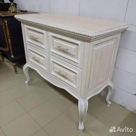 Большой комод ручной работы из массива ясеня