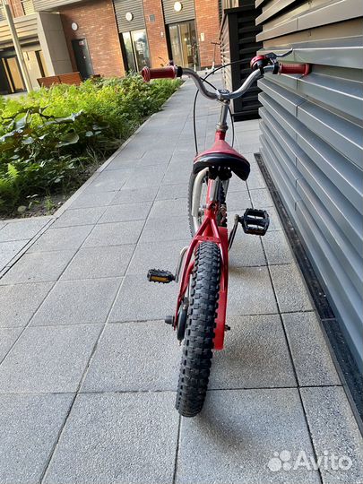 Детский велосипед 16