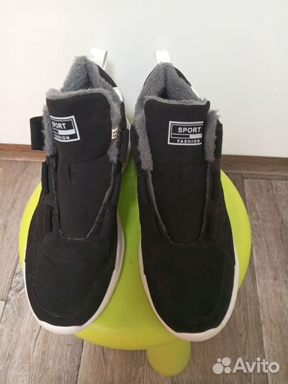 Кроссовки зимние 42 размер