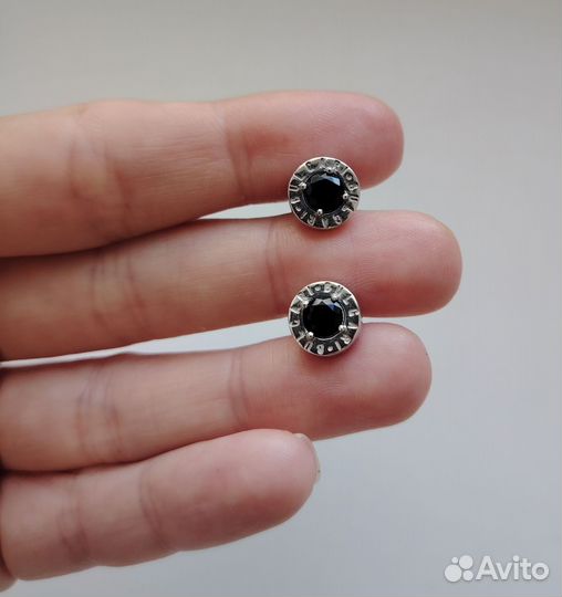 Серебряные серьги пусеты